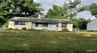 9747 Millburn Drive, St Louis, MO 63136