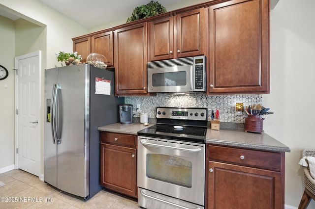 6387 AUTUMN BERRY Circle, Jacksonville, FL 32258