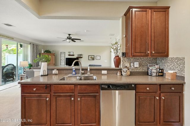 6387 AUTUMN BERRY Circle, Jacksonville, FL 32258