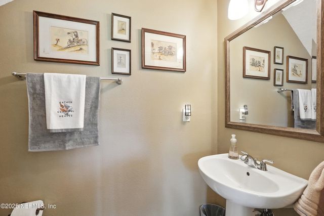 6387 AUTUMN BERRY Circle, Jacksonville, FL 32258