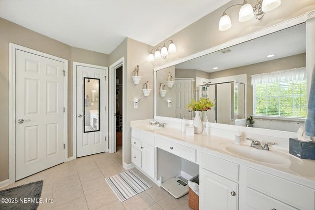 6387 AUTUMN BERRY Circle, Jacksonville, FL 32258