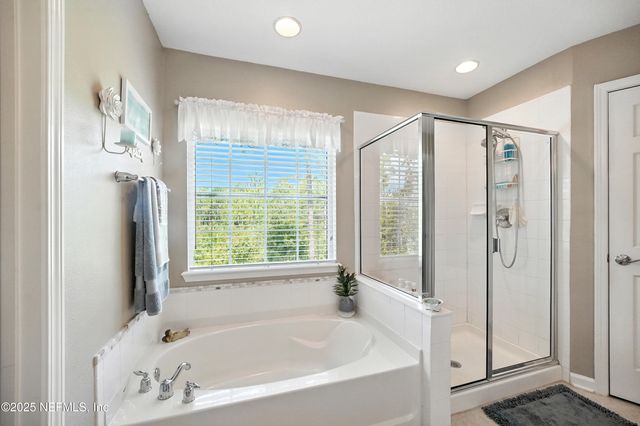 6387 AUTUMN BERRY Circle, Jacksonville, FL 32258