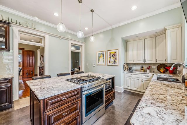 78 W Lincoln Avenue, Delaware, OH 43015