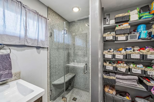 78 W Lincoln Avenue, Delaware, OH 43015