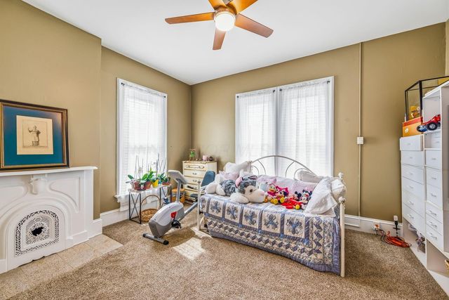 78 W Lincoln Avenue, Delaware, OH 43015