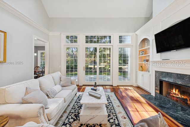 688 Colonial Dr, Hilton Head Island, SC 29926