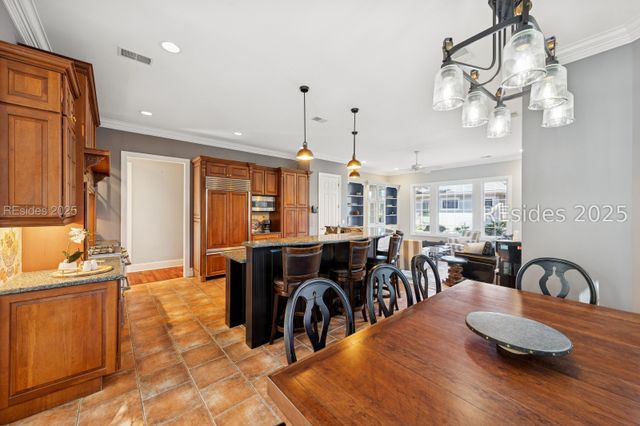 688 Colonial Dr, Hilton Head Island, SC 29926