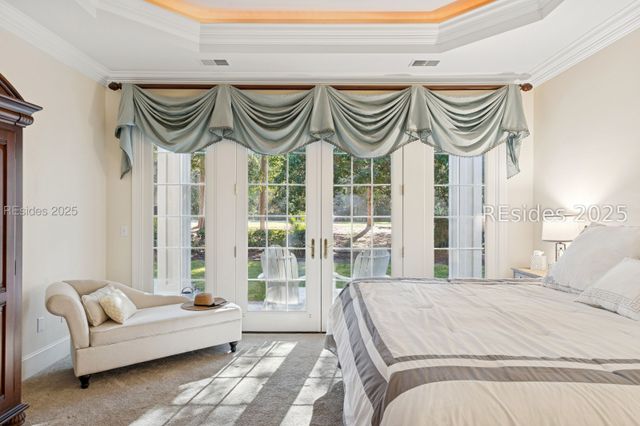 688 Colonial Dr, Hilton Head Island, SC 29926