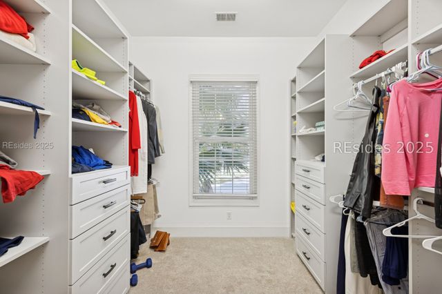 688 Colonial Dr, Hilton Head Island, SC 29926