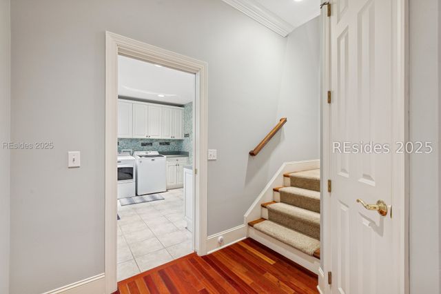 688 Colonial Dr, Hilton Head Island, SC 29926