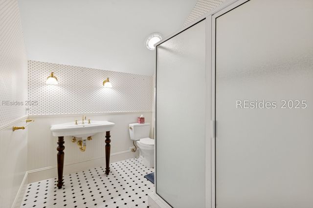 688 Colonial Dr, Hilton Head Island, SC 29926