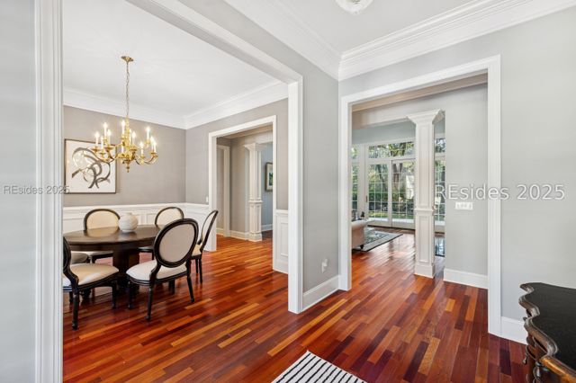 688 Colonial Dr, Hilton Head Island, SC 29926