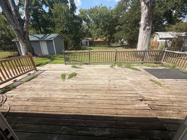 209 Lone Star Road, Trinidad, TX 75163