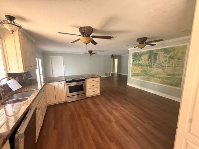 209 Lone Star Road, Trinidad, TX 75163