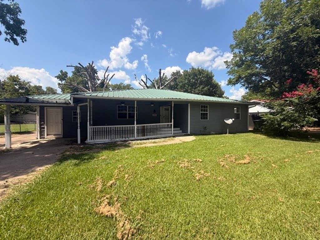 209 Lone Star Road, Trinidad, TX 75163