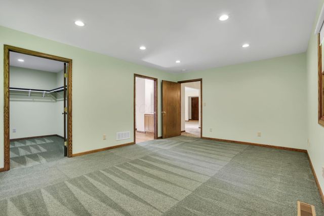 314 E Woodside Drive, Gambier, OH 43022
