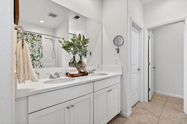 3088 Palomino Way, Hollister, CA 95023