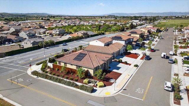 3088 Palomino Way, Hollister, CA 95023