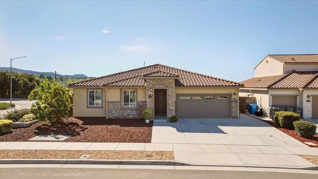 3088 Palomino Way, Hollister, CA 95023