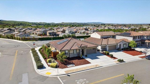3088 Palomino Way, Hollister, CA 95023