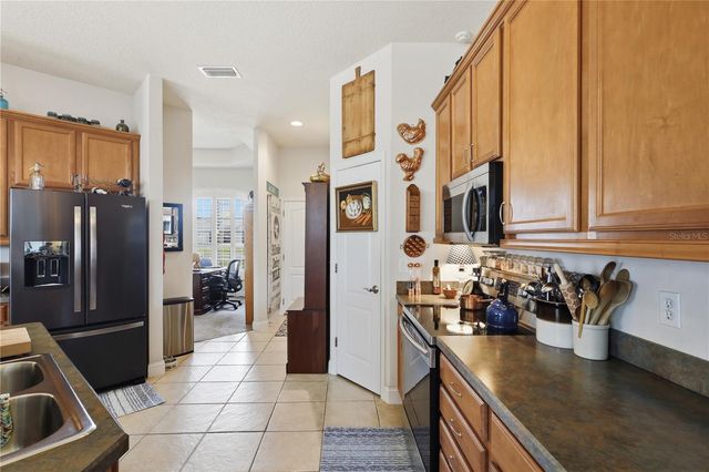 36 LANCASTER LANE, Palm Coast, FL 32137