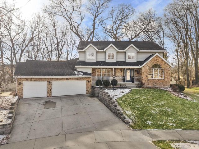 948 Timber Ridge Drive, Oregon, WI 53575
