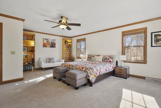 948 Timber Ridge Drive, Oregon, WI 53575