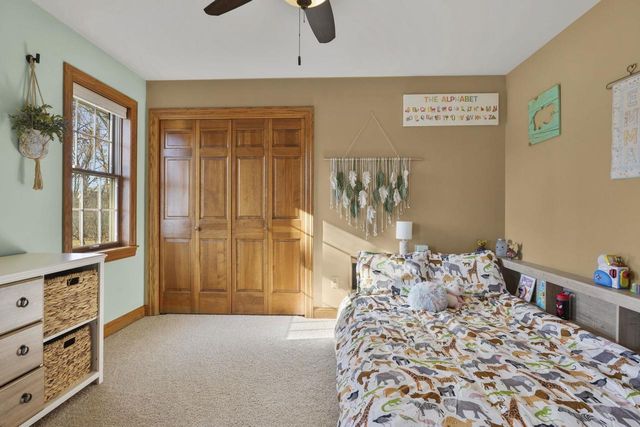 948 Timber Ridge Drive, Oregon, WI 53575