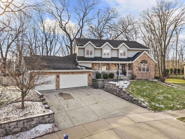 948 Timber Ridge Drive, Oregon, WI 53575