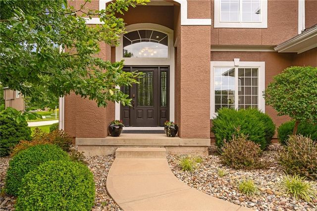 23632 W 52nd Terrace, Shawnee, KS 66226