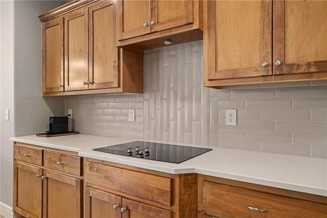 23632 W 52nd Terrace, Shawnee, KS 66226