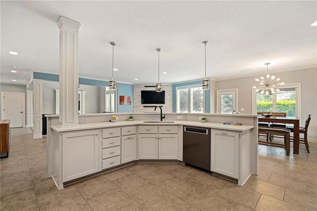 23632 W 52nd Terrace, Shawnee, KS 66226