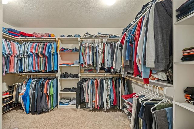 23632 W 52nd Terrace, Shawnee, KS 66226