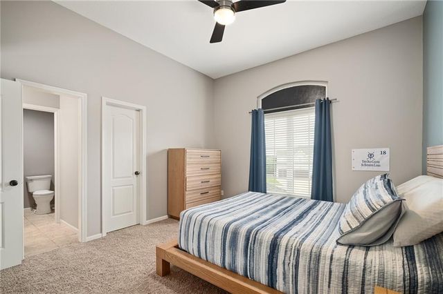 23632 W 52nd Terrace, Shawnee, KS 66226