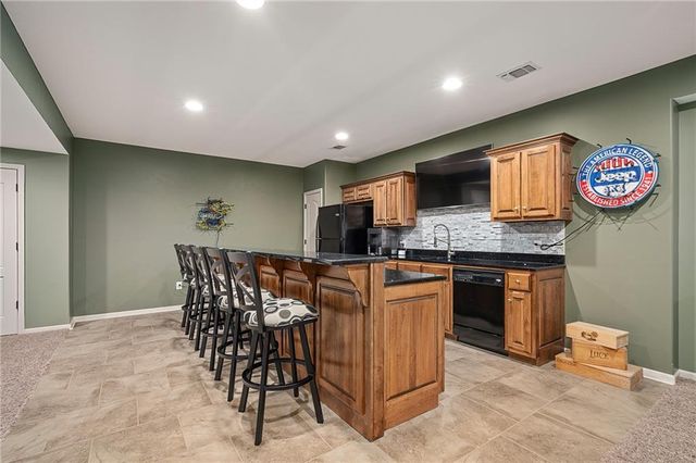 23632 W 52nd Terrace, Shawnee, KS 66226