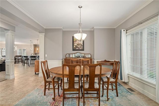 23632 W 52nd Terrace, Shawnee, KS 66226