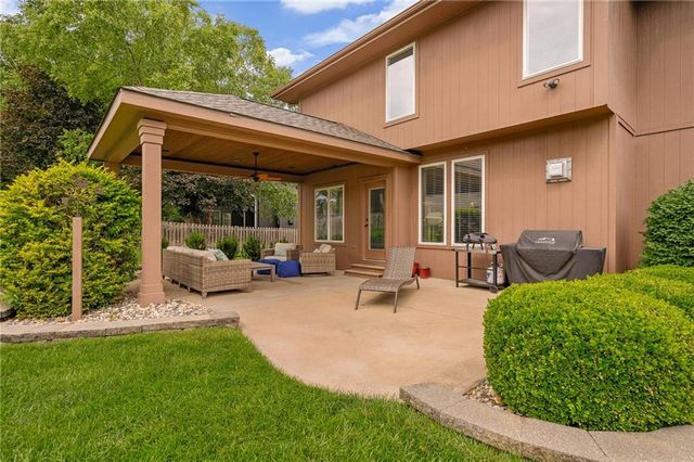 23632 W 52nd Terrace, Shawnee, KS 66226