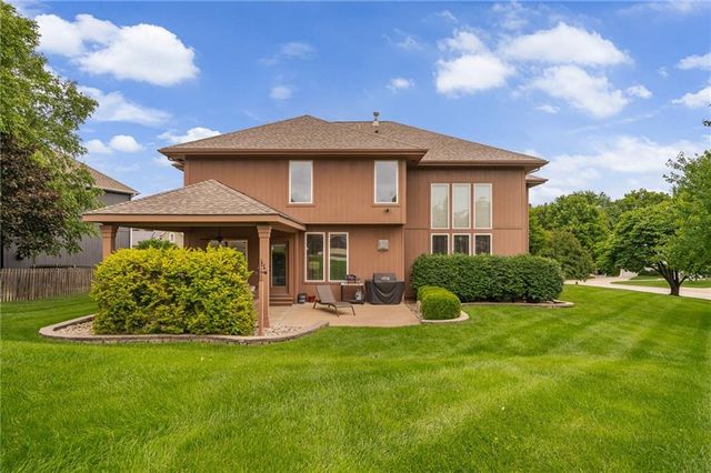 23632 W 52nd Terrace, Shawnee, KS 66226