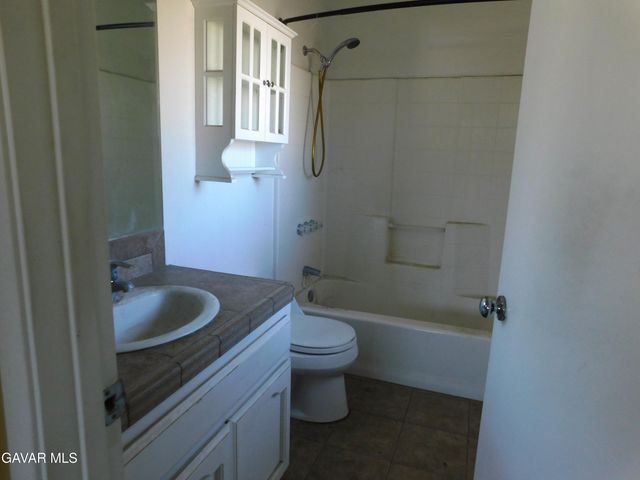 23441 Lakeview Drive, Tehachapi, CA 93561