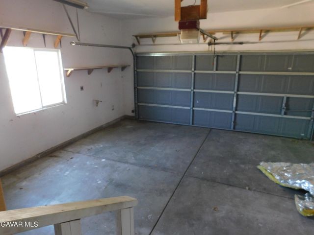 23441 Lakeview Drive, Tehachapi, CA 93561