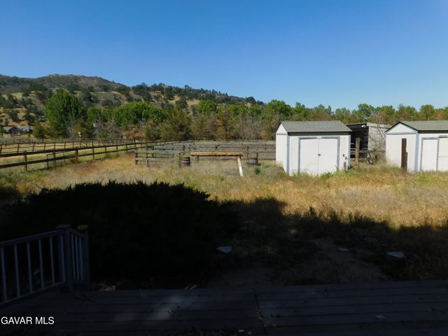 23441 Lakeview Drive, Tehachapi, CA 93561