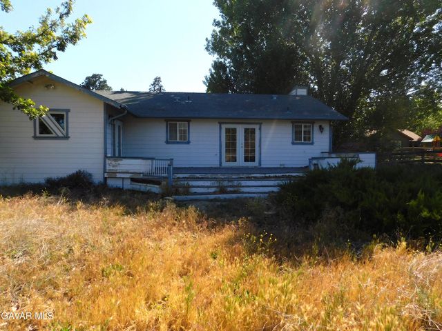 23441 Lakeview Drive, Tehachapi, CA 93561