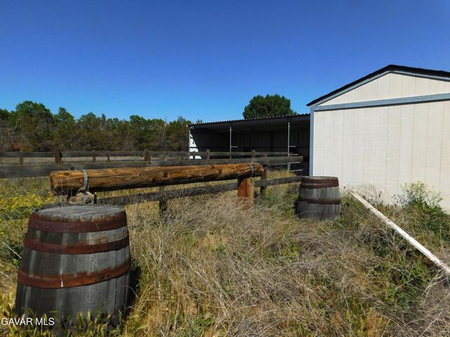 23441 Lakeview Drive, Tehachapi, CA 93561