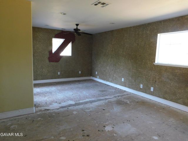 23441 Lakeview Drive, Tehachapi, CA 93561