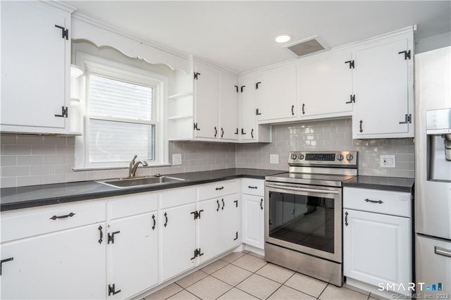 30 Westgate Street, West Hartford, CT 06110