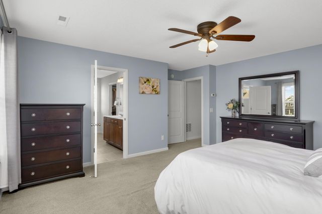 9354 Summerlin Road, Woodbury, MN 55129