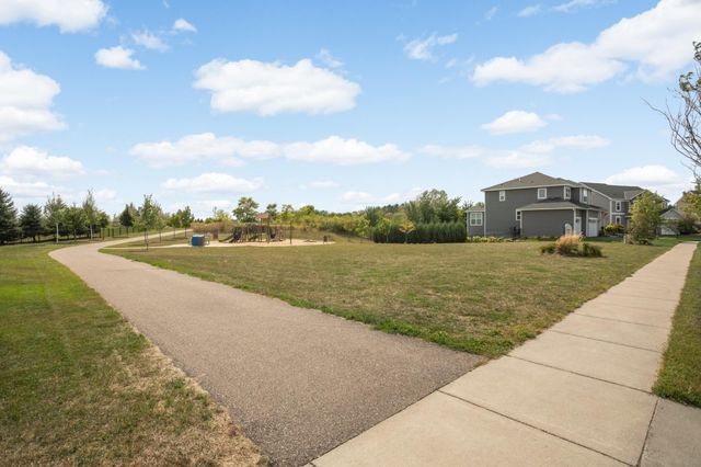 9354 Summerlin Road, Woodbury, MN 55129