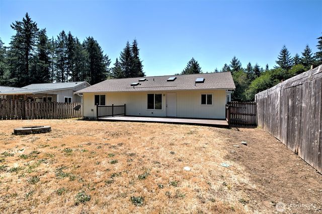 30 E Larch Place, Shelton, WA 98584