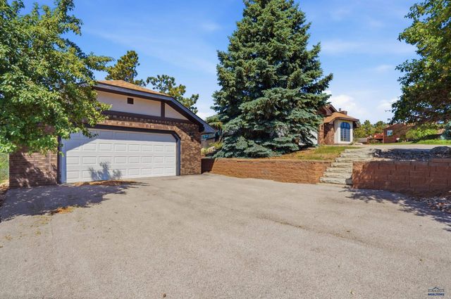 1348 PANORAMA CIR, Rapid City, SD 57701
