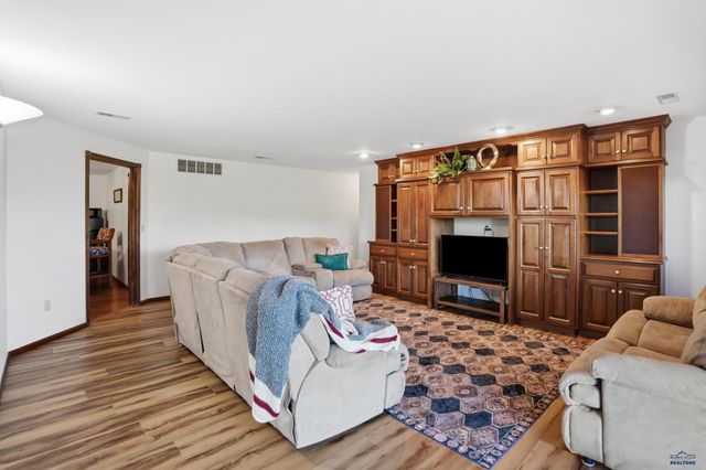 1348 PANORAMA CIR, Rapid City, SD 57701